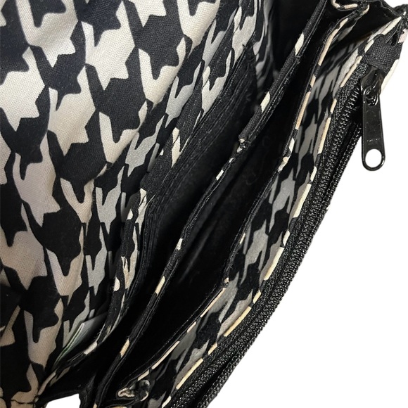 Vera Bradley Wristlet - Midnight Paisley Wallet - Picture 5 of 7